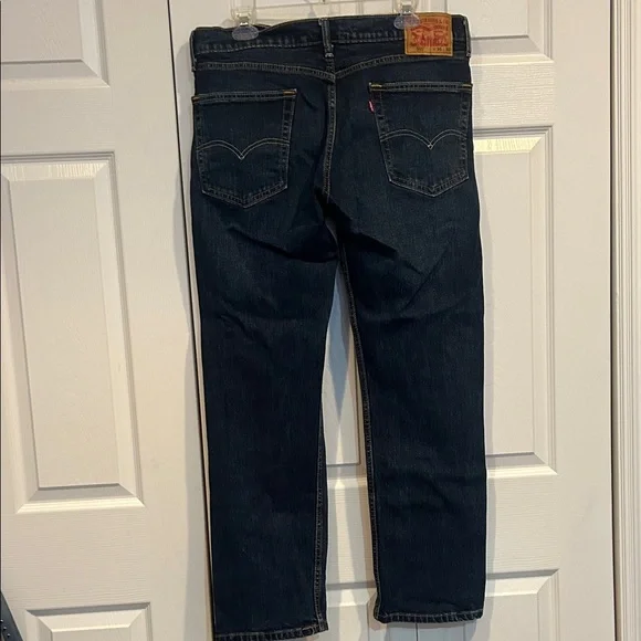 Men's Levi Blue Jeans - Picture 5 of 9